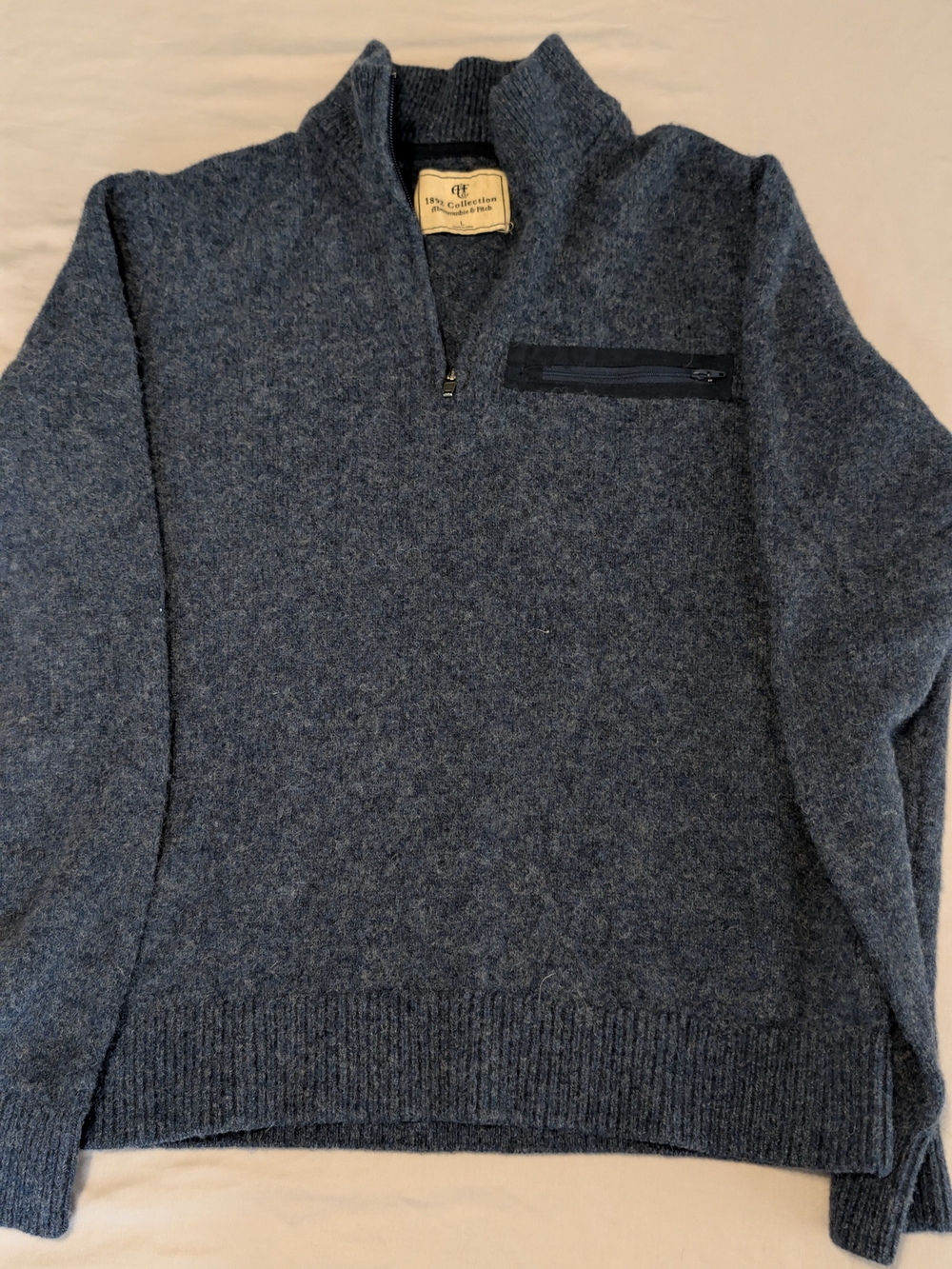Abercrombie & Fitch Men's Heather Navy Half-Zip Sweater